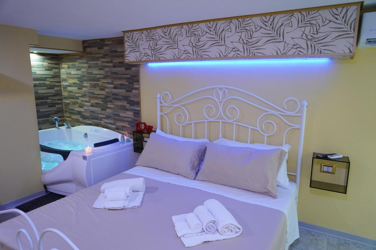Corte Manzoni Independent Suite Catania Exterior photo